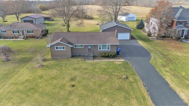 4567 Beach Ridge Road, Pendleton, NY 14094