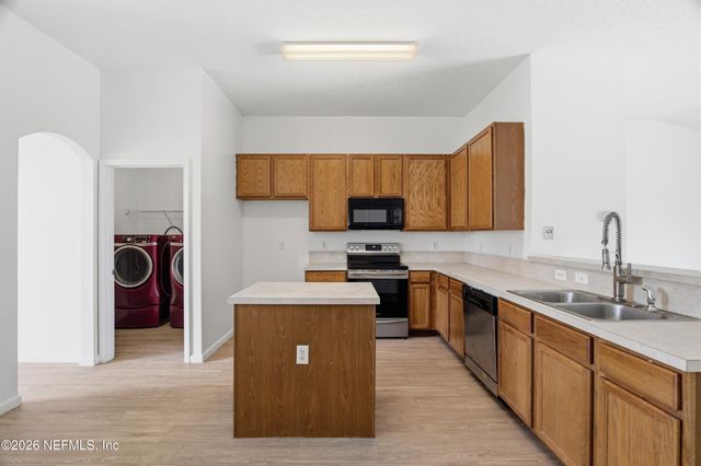 601 KILWINNING Lane, Orange Park, FL 32065