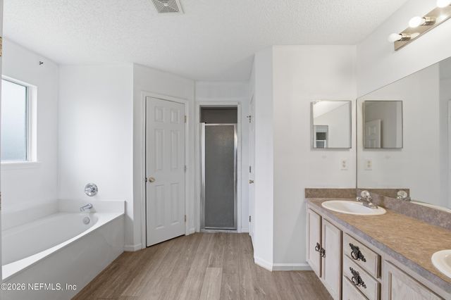 601 KILWINNING Lane, Orange Park, FL 32065