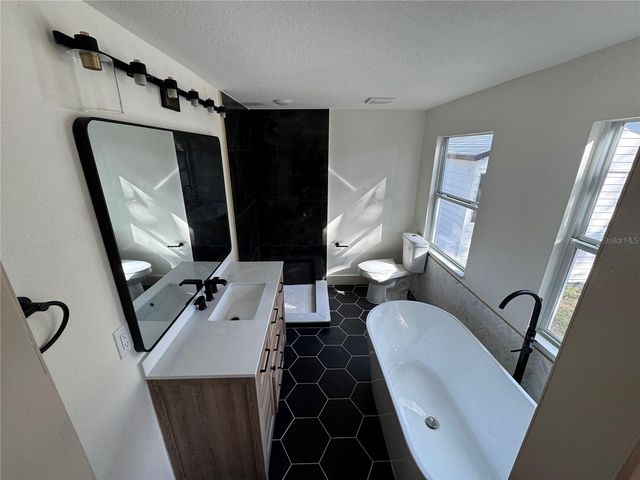 290 E MINNESOTA AVENUE, Orange City, FL 32763