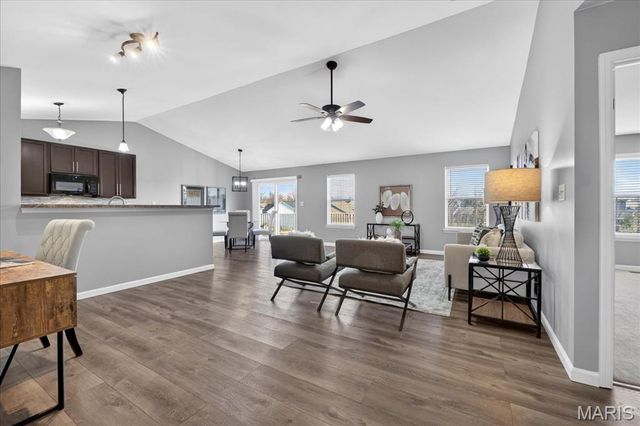 207 Bluestem Lane, O'fallon, MO 63366