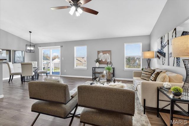 207 Bluestem Lane, O'fallon, MO 63366