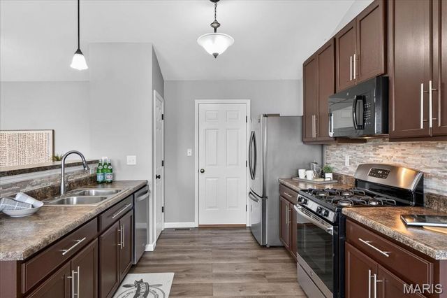 207 Bluestem Lane, O'fallon, MO 63366