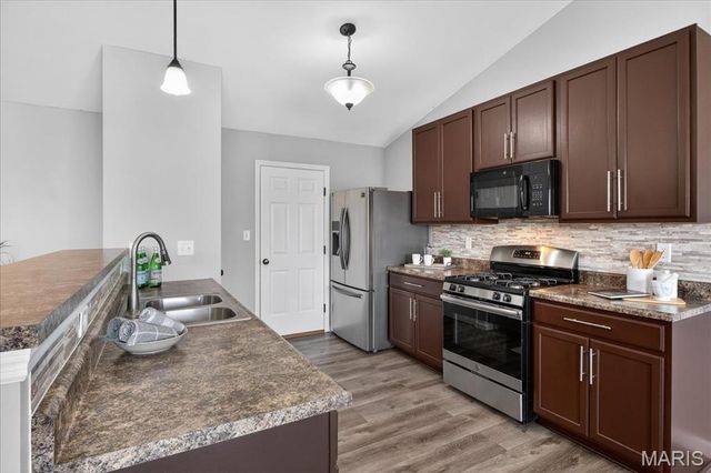 207 Bluestem Lane, O'fallon, MO 63366