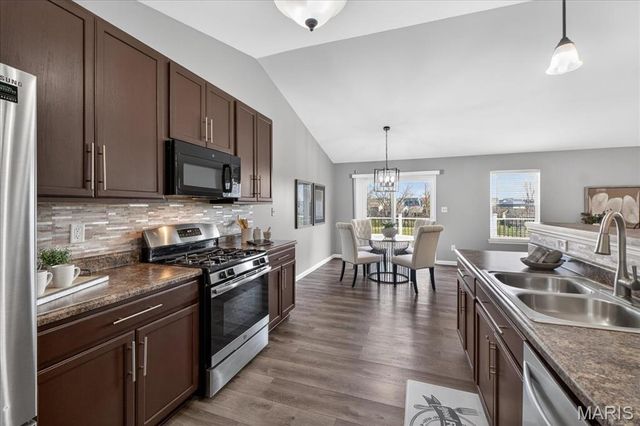 207 Bluestem Lane, O'fallon, MO 63366