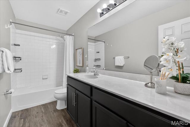 207 Bluestem Lane, O'fallon, MO 63366