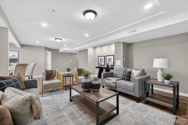 207 Bluestem Lane, O'fallon, MO 63366