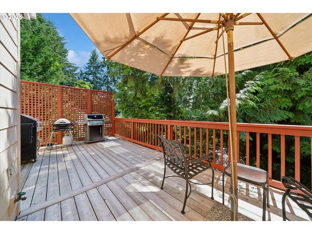 23060 BLAND Cir, West Linn, OR 97068