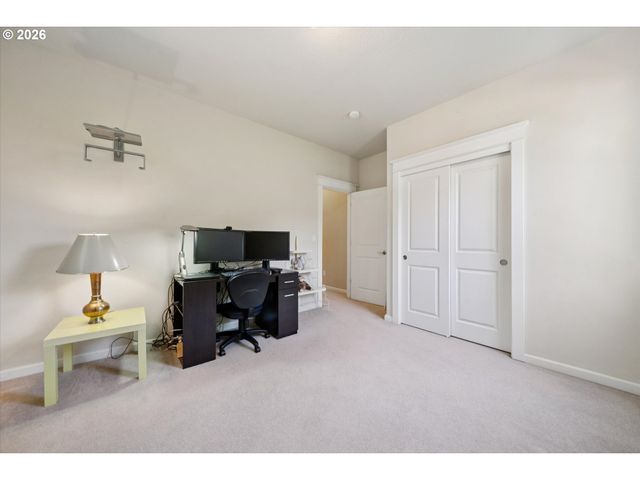 23060 BLAND Cir, West Linn, OR 97068