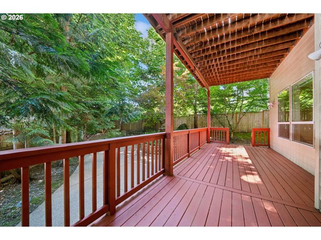 23060 BLAND Cir, West Linn, OR 97068