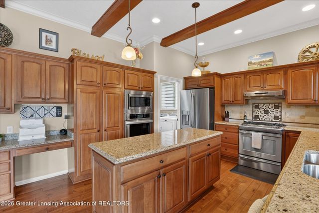 505 W Spring Meadows Lane, Dewitt, MI 48820