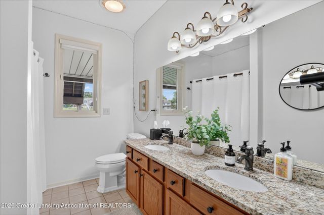 505 W Spring Meadows Lane, Dewitt, MI 48820