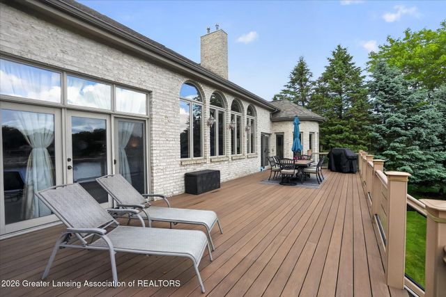 505 W Spring Meadows Lane, Dewitt, MI 48820