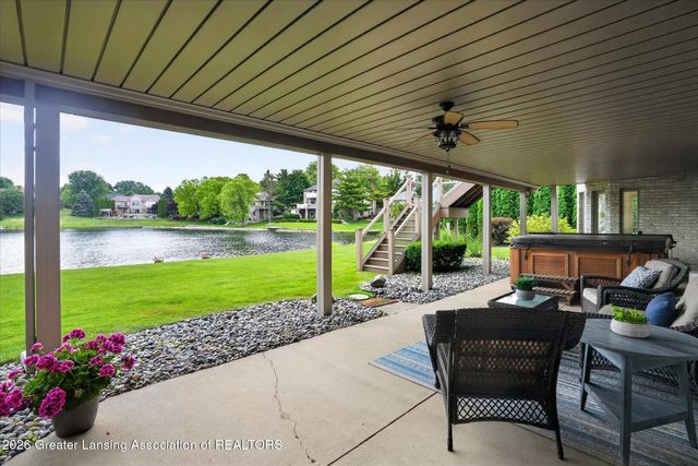 505 W Spring Meadows Lane, Dewitt, MI 48820