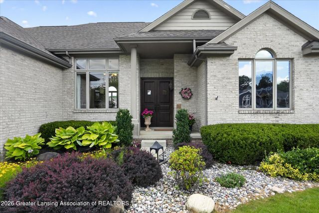 505 W Spring Meadows Lane, Dewitt, MI 48820