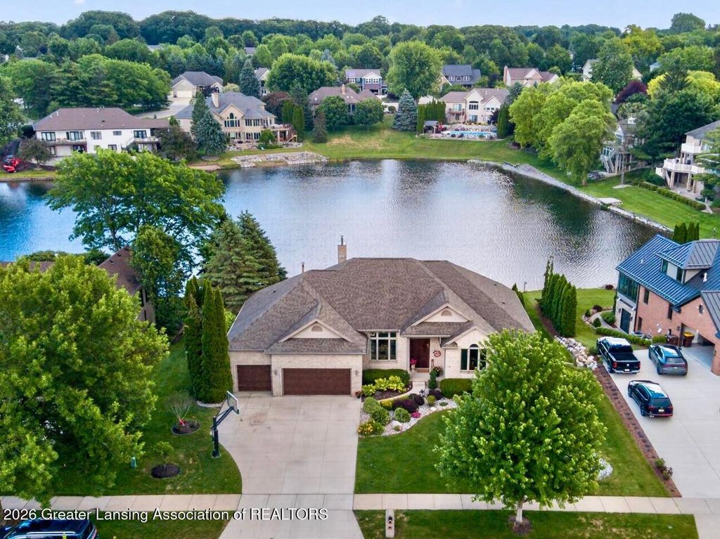 505 W Spring Meadows Lane, Dewitt, MI 48820