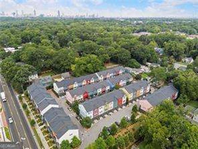 152 Color Circle, Atlanta, GA 30317