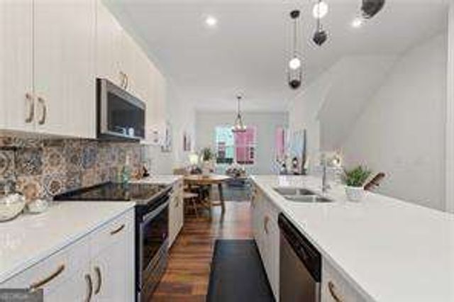 152 Color Circle, Atlanta, GA 30317