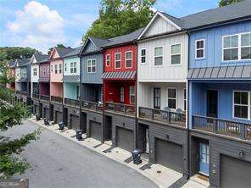 152 Color Circle, Atlanta, GA 30317