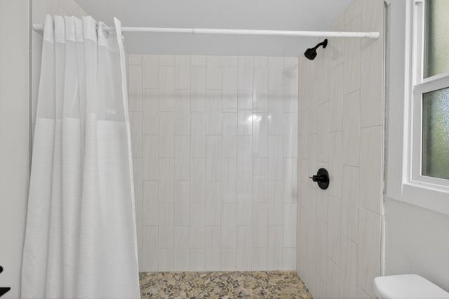 1418 23rd St, Sacramento, CA 95816