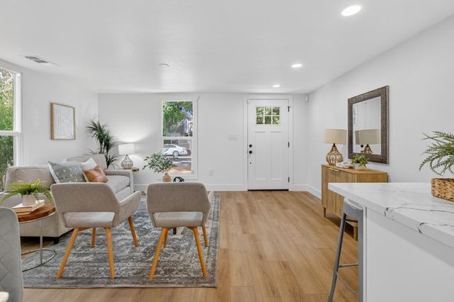 1418 23rd St, Sacramento, CA 95816
