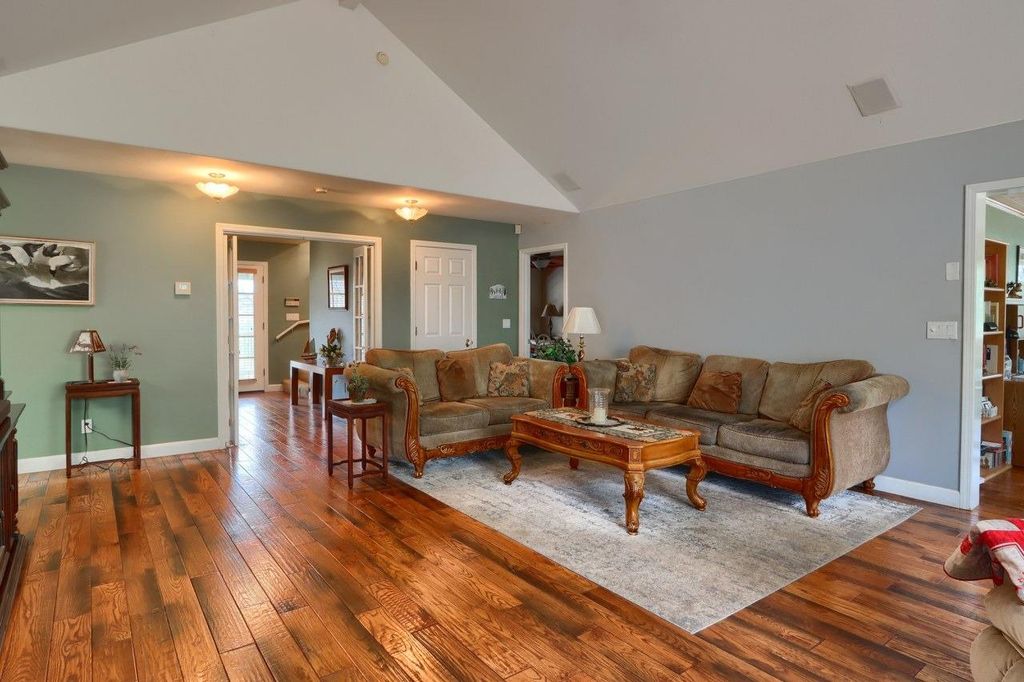 Image 14 of property listing at 36328 Finegold Creek Drive, North Fork, CA 93643