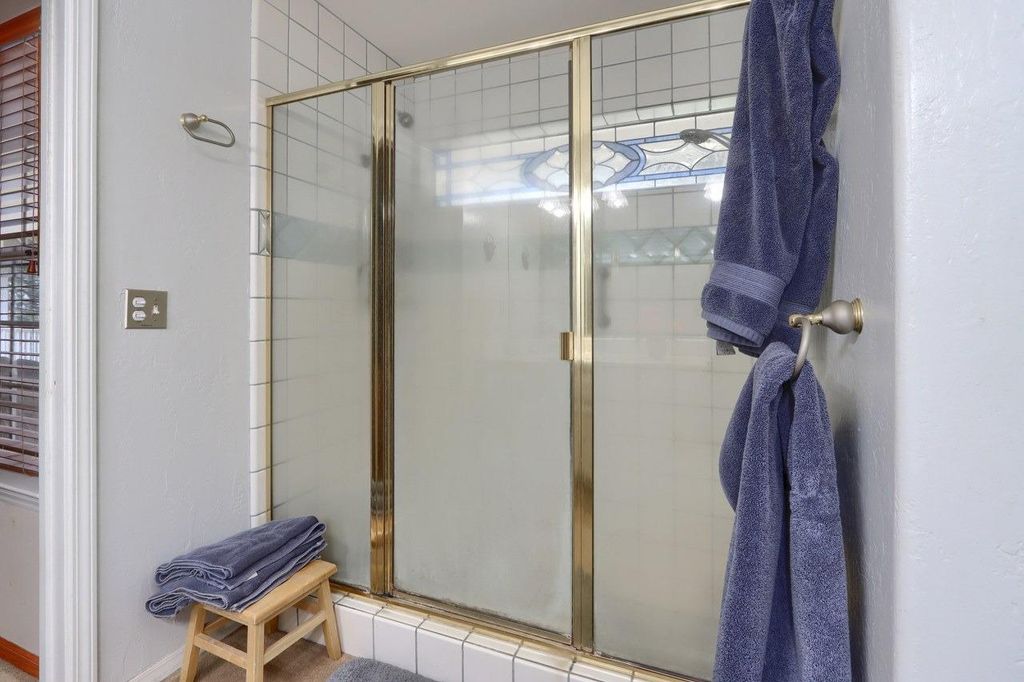 Image 34 of property listing at 36328 Finegold Creek Drive, North Fork, CA 93643