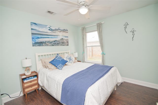 757 Winding Oak Bend, Lake Dallas, TX 75065