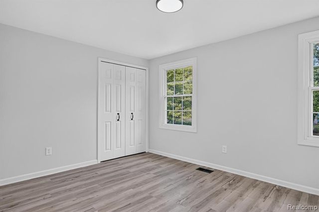 16941 Shrewsbury Street, Livonia, MI 48154