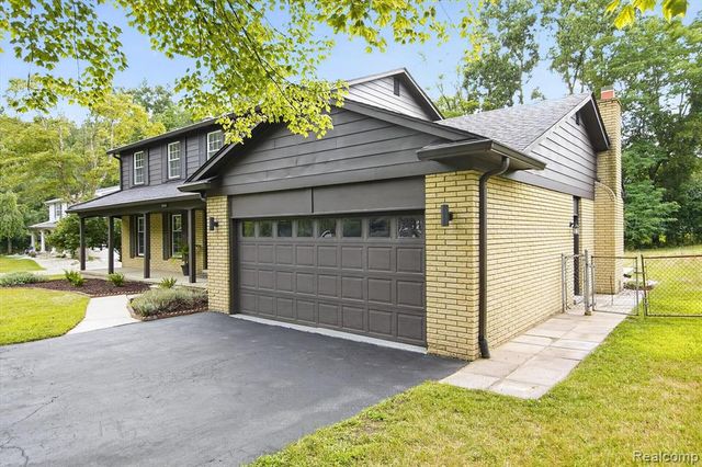 16941 Shrewsbury Street, Livonia, MI 48154
