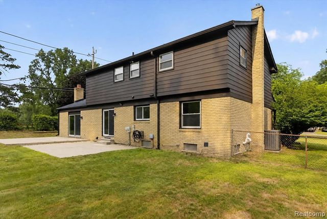 16941 Shrewsbury Street, Livonia, MI 48154