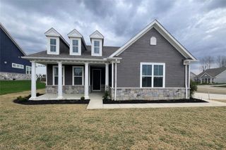 913 Arthur Trail, Aurora, OH 44202