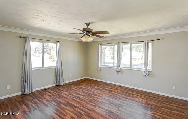 2225 Rood Street, Toledo, OH 43613