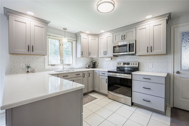 111 Stoneycreek Drive, Greece, NY 14616