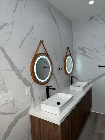 4655 SW 32nd Ave 2B, Dania Beach, FL 33312