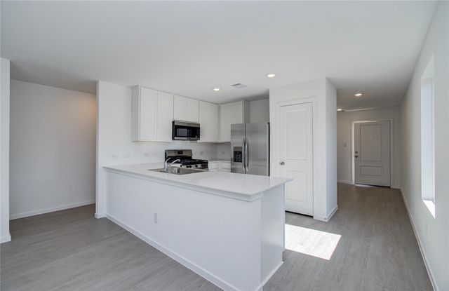 9011 Cape Birdland Drive, Baytown, TX 77521