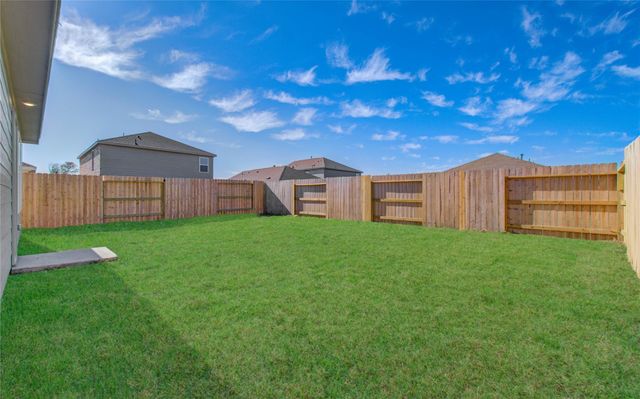 9011 Cape Birdland Drive, Baytown, TX 77521