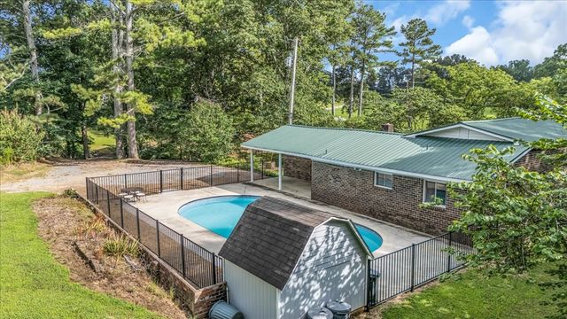 824 Carter Blake Rd, Tullahoma, TN 37388