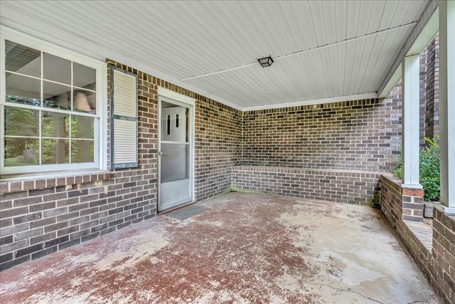 824 Carter Blake Rd, Tullahoma, TN 37388