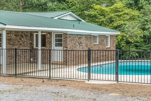 824 Carter Blake Rd, Tullahoma, TN 37388