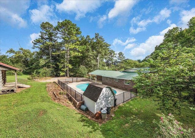 824 Carter Blake Rd, Tullahoma, TN 37388
