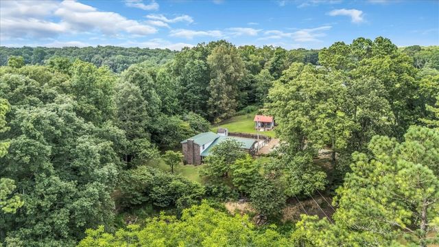 824 Carter Blake Rd, Tullahoma, TN 37388