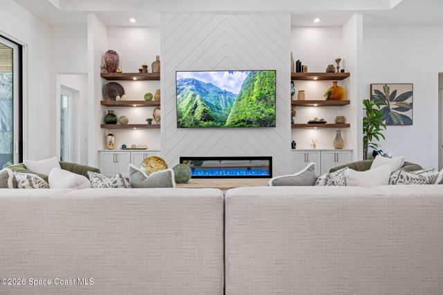 8350 Waxwing Cr Circle, Melbourne, FL 32940