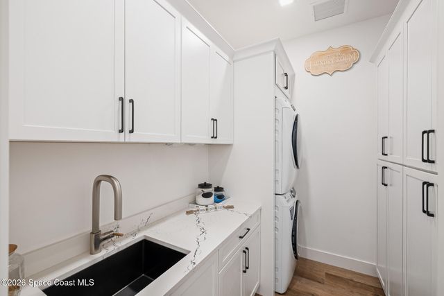 8350 Waxwing Cr Circle, Melbourne, FL 32940