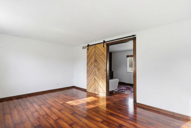 5667 crooked tree Lane, Miami Twp, OH 45150