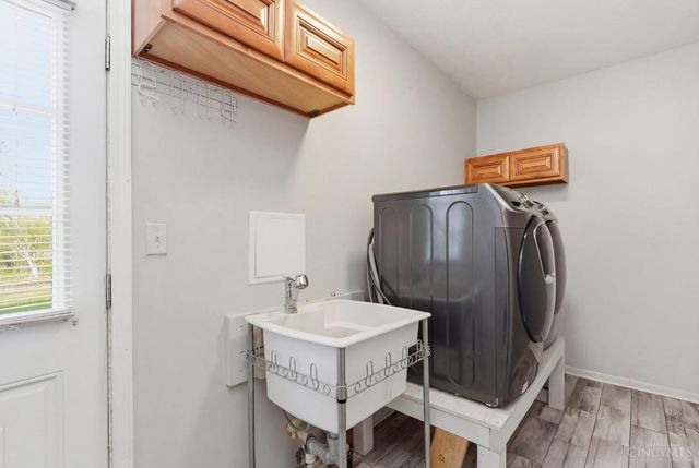 5667 crooked tree Lane, Miami Twp, OH 45150