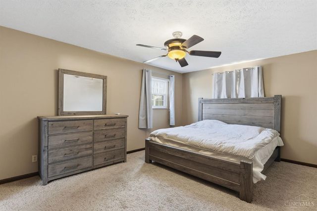 5667 crooked tree Lane, Miami Twp, OH 45150