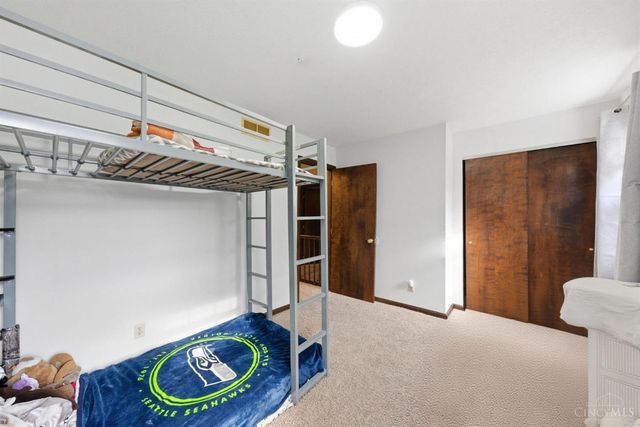 5667 crooked tree Lane, Miami Twp, OH 45150