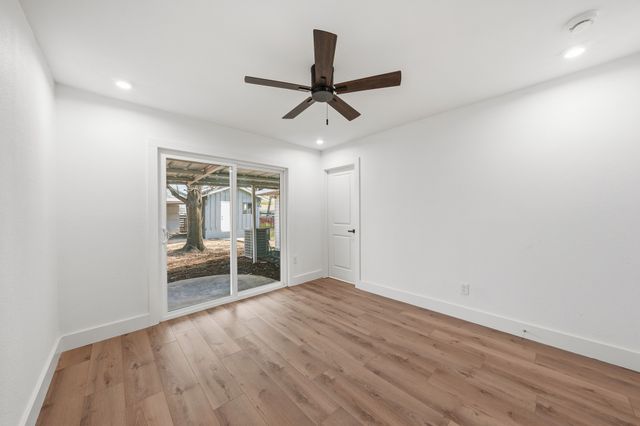 1710 E Tucker Boulevard, Arlington, TX 76010