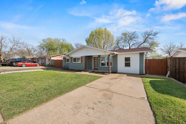 1710 E Tucker Boulevard, Arlington, TX 76010